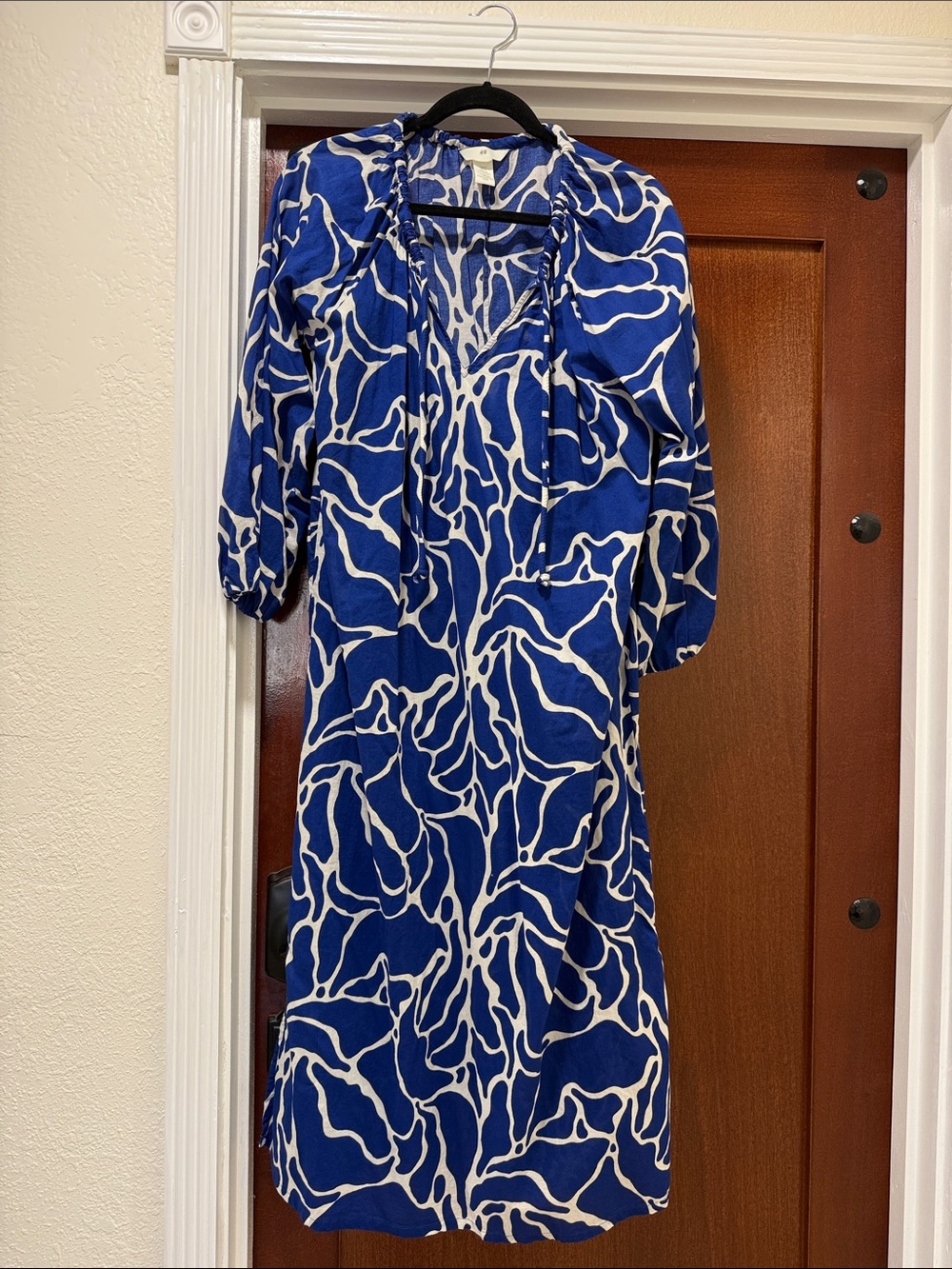 H&M Blue and White Patterned Coverup Dress